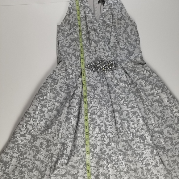 Silver dress - Picture 4 of 12